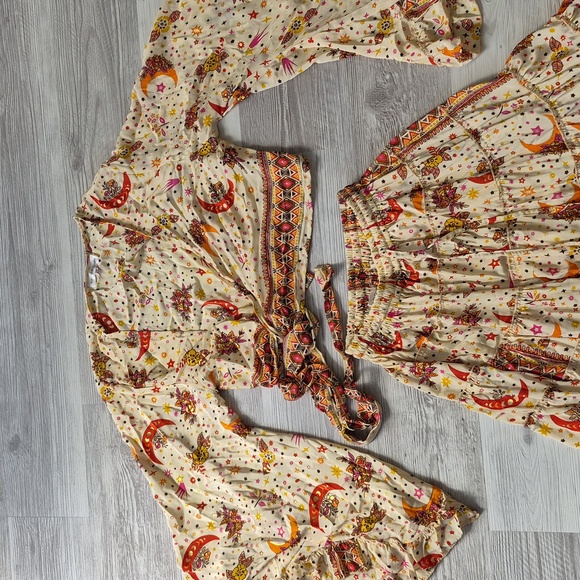 Gypsy style skirt and top - Picture 3 of 7